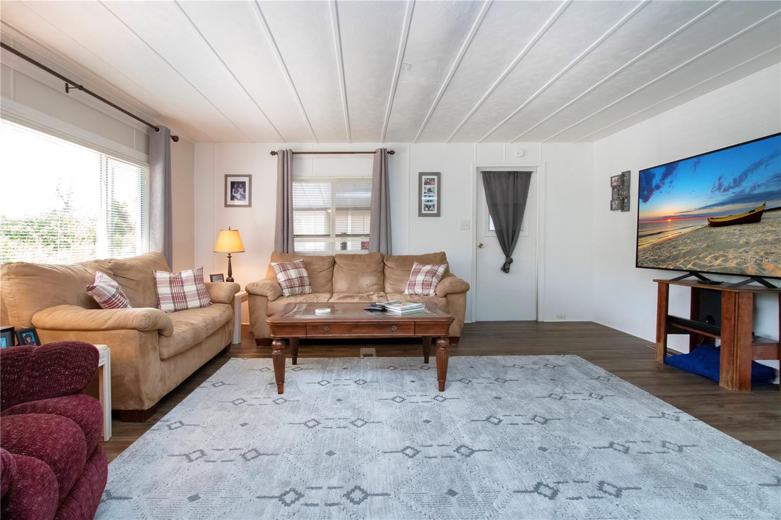Image 18 of 54 For 420 49th Street E 176