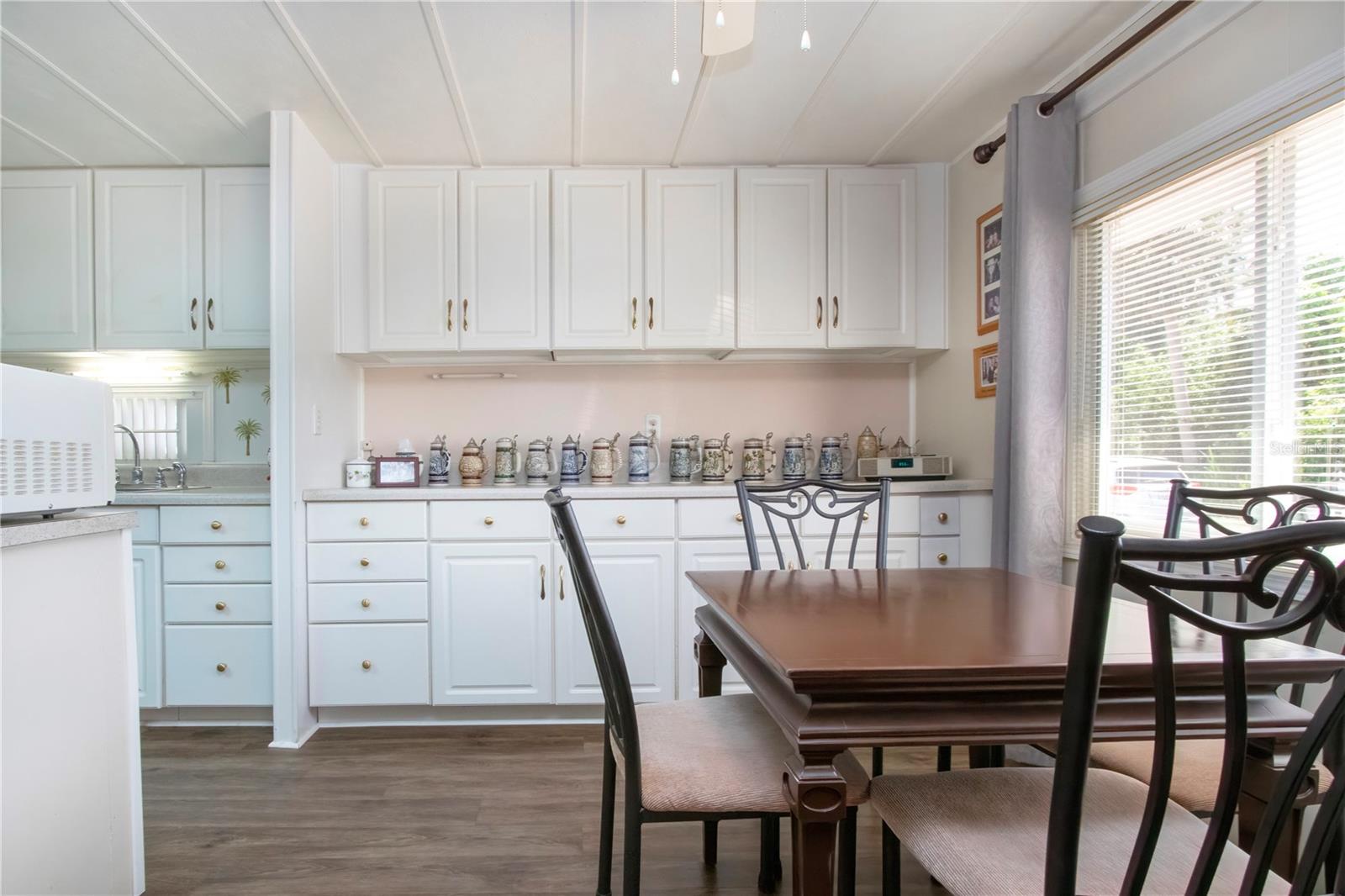Image 25 of 54 For 420 49th Street E 176