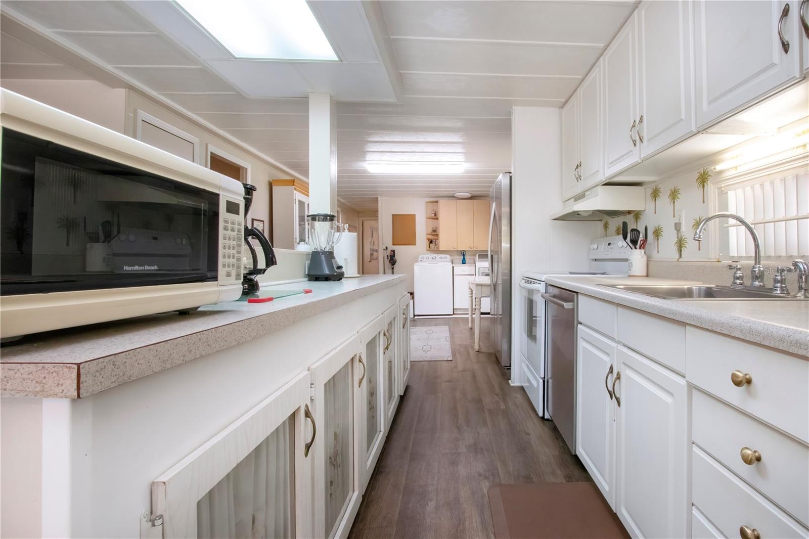 Image 30 of 54 For 420 49th Street E 176