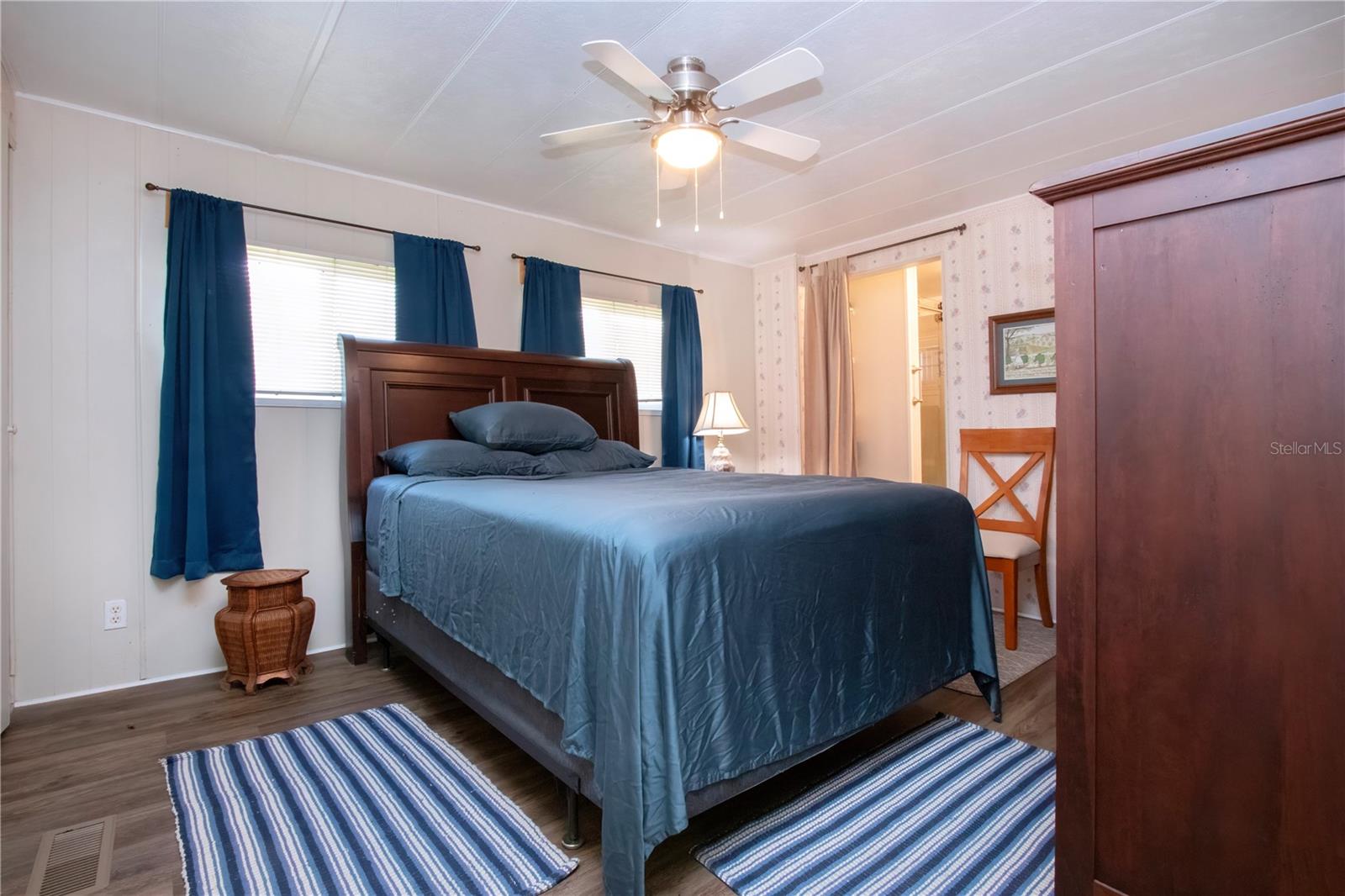 Image 42 of 54 For 420 49th Street E 176