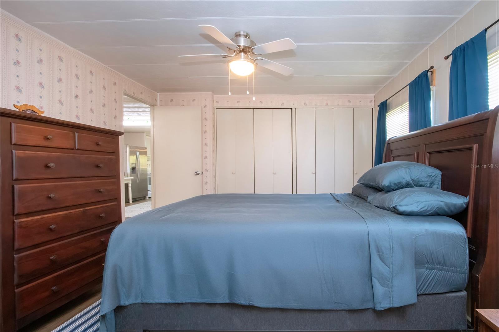 Image 46 of 54 For 420 49th Street E 176