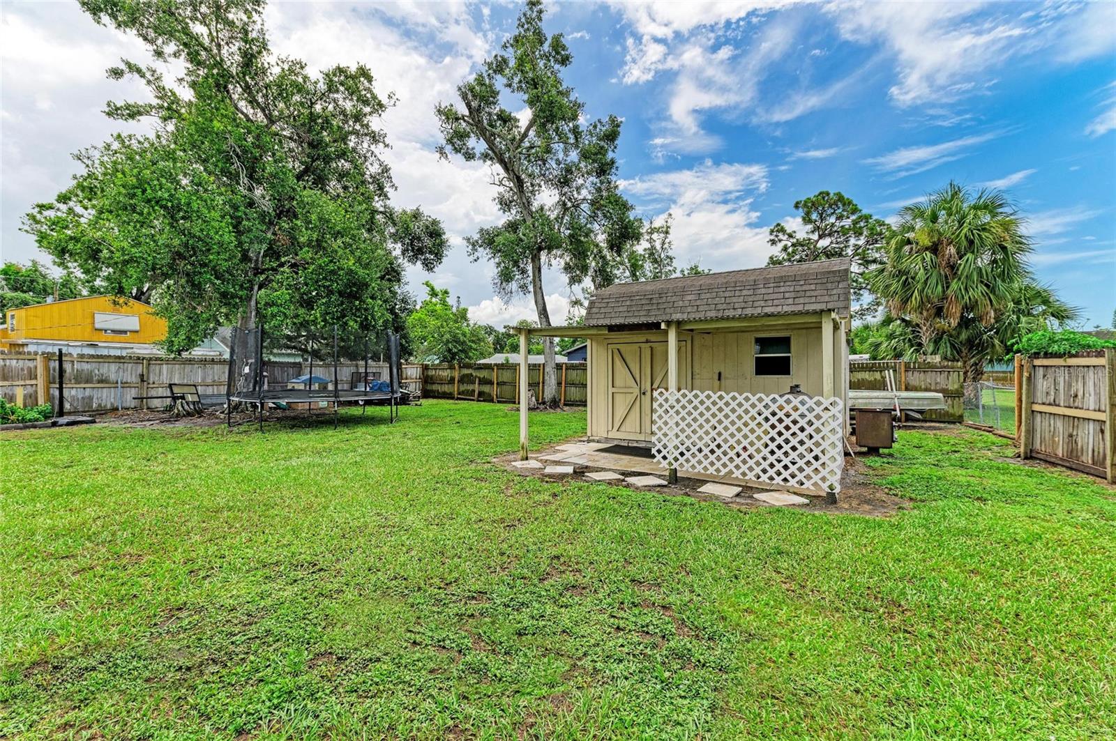 Image 31 of 33 For 1611 15th Avenue W
