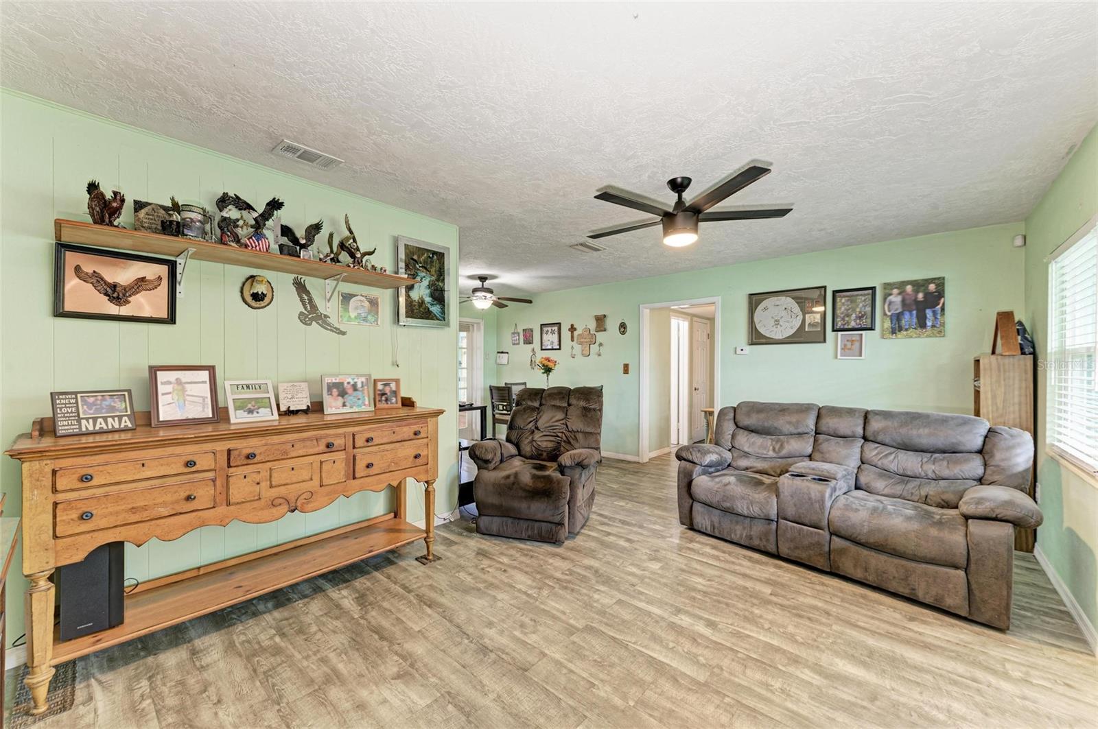 Image 4 of 33 For 1611 15th Avenue W