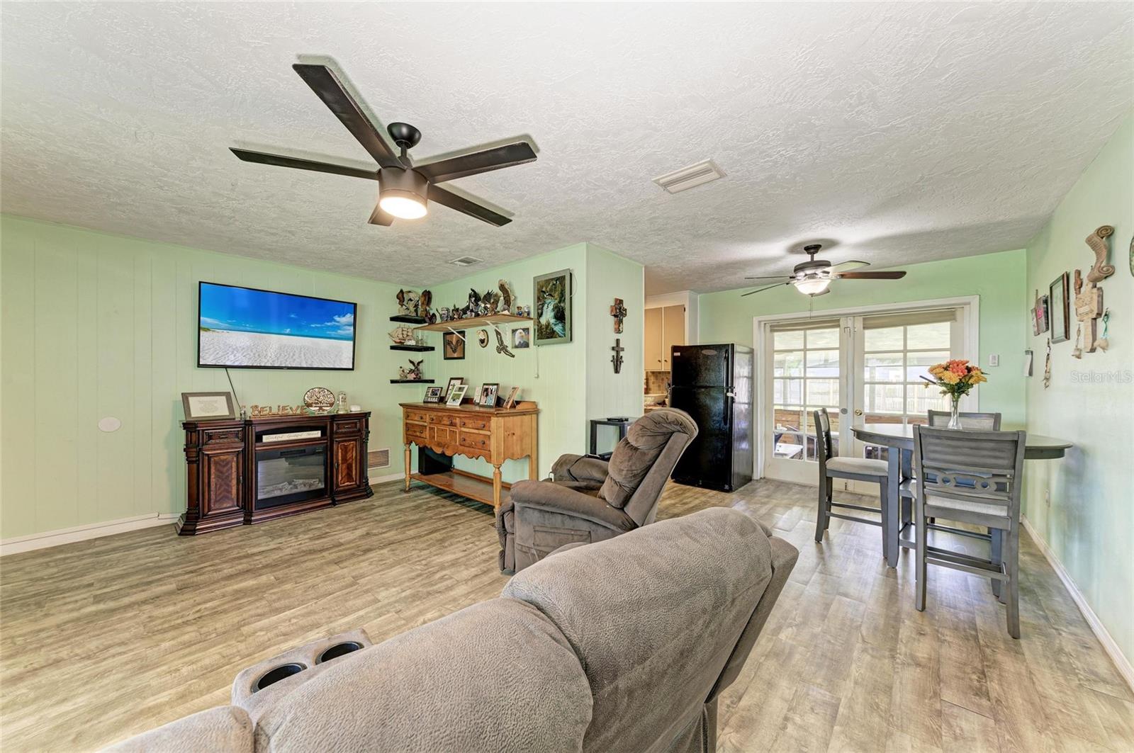 Image 7 of 33 For 1611 15th Avenue W
