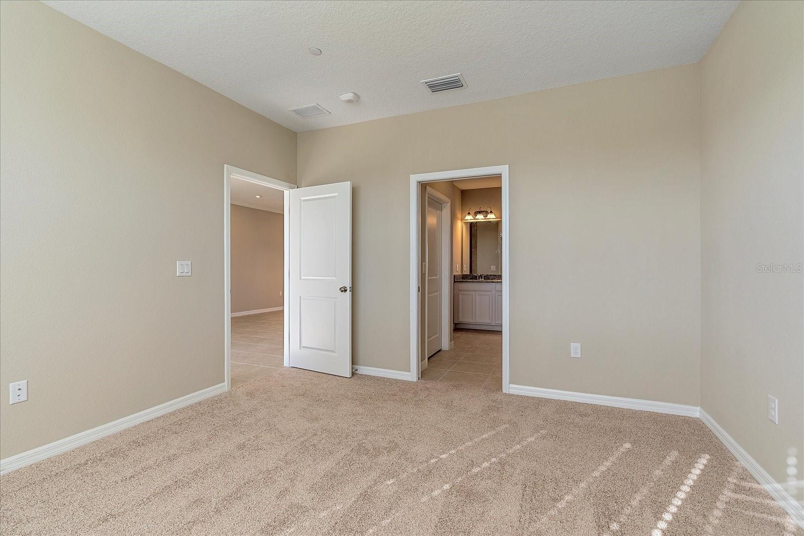 Image 11 of 42 For 12410 Osorio Court 201