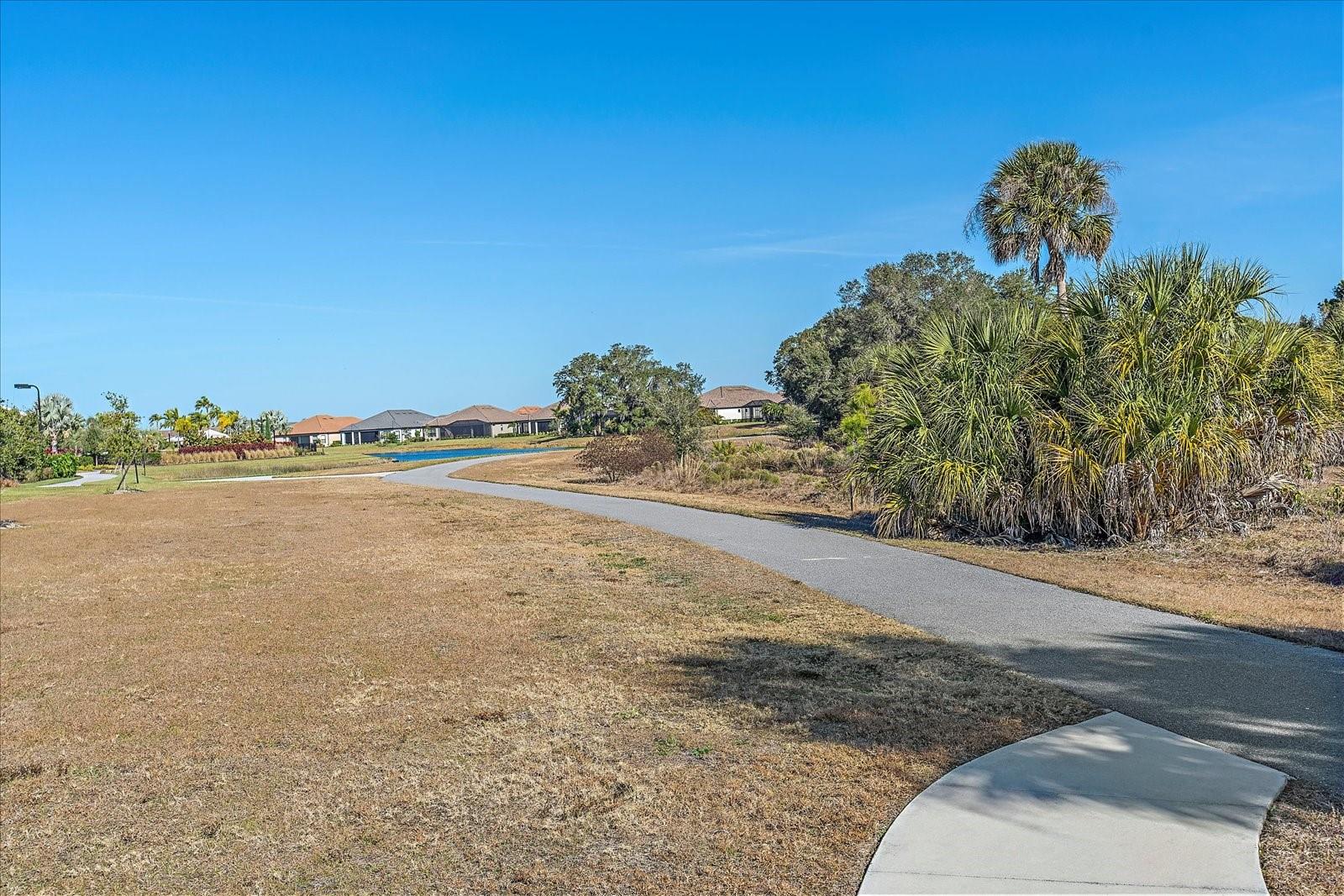 Image 23 of 42 For 12410 Osorio Court 201