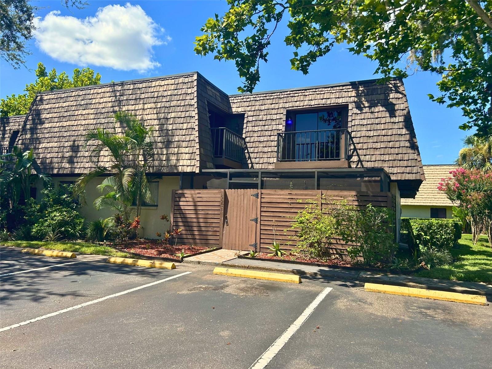 Details for 15202 Pond Woods Drive, TAMPA, FL 33618