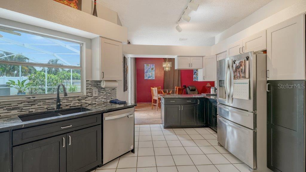 Image 12 of 50 For 7207 38th Court E