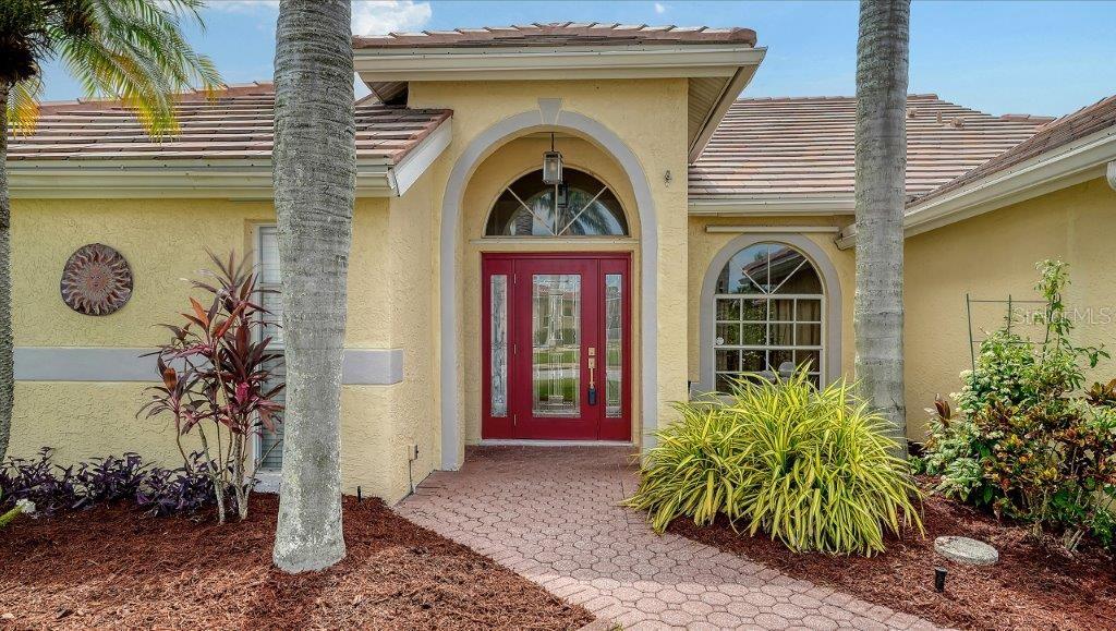 Image 4 of 50 For 7207 38th Court E