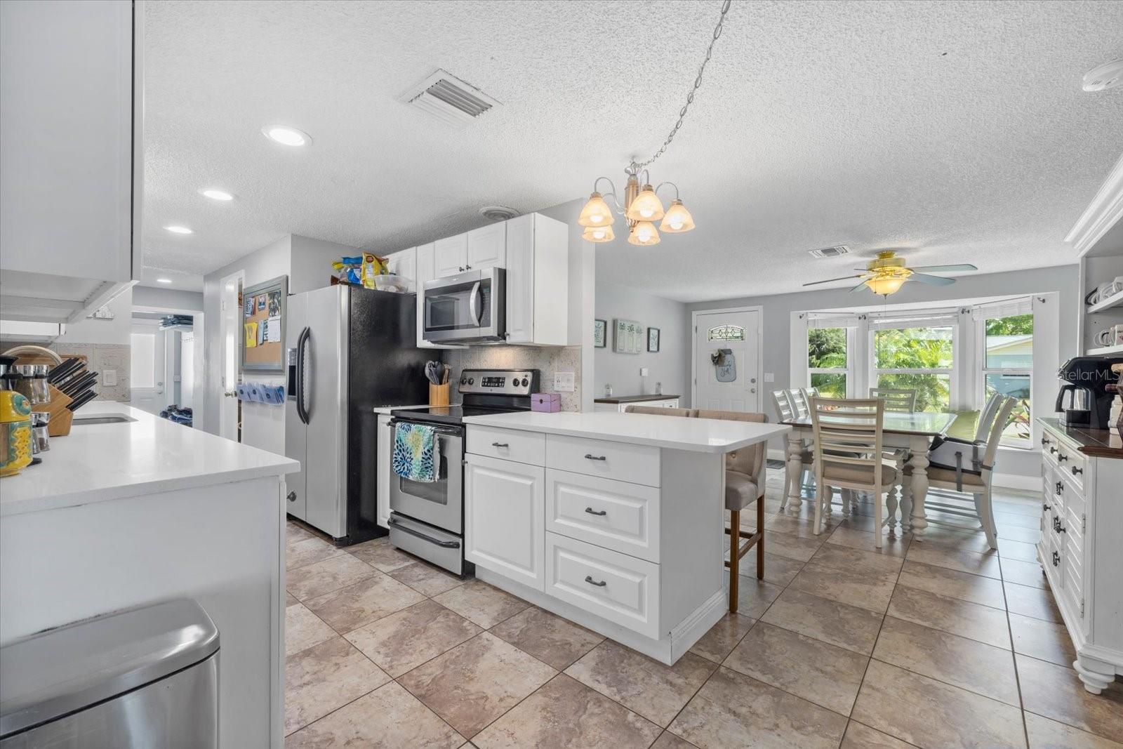 Image 3 of 34 For 3656 Clematis Road