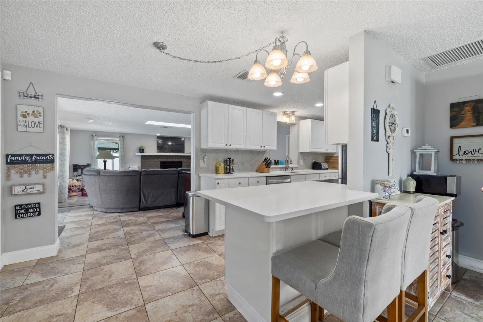 Image 4 of 34 For 3656 Clematis Road