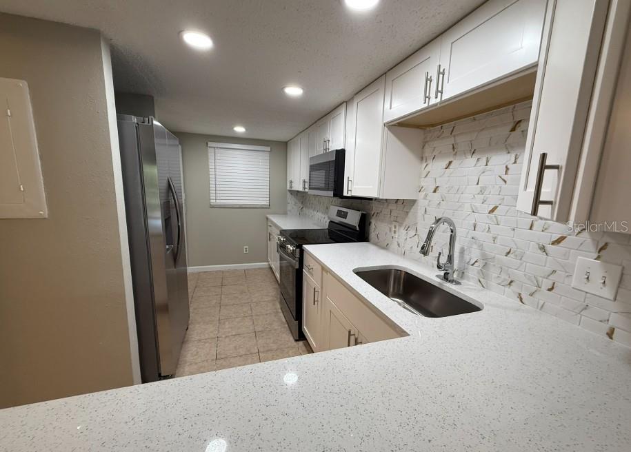Image 8 of 16 For 3700 Osprey Avenue 204