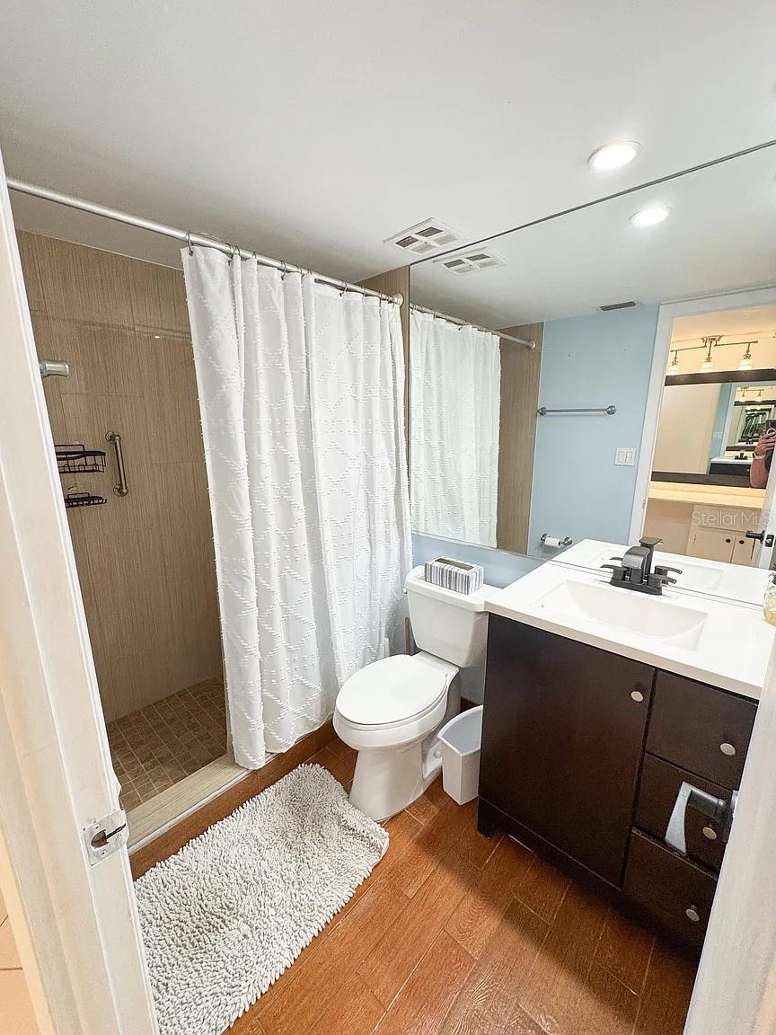 Image 10 of 20 For 420 64th Avenue 201