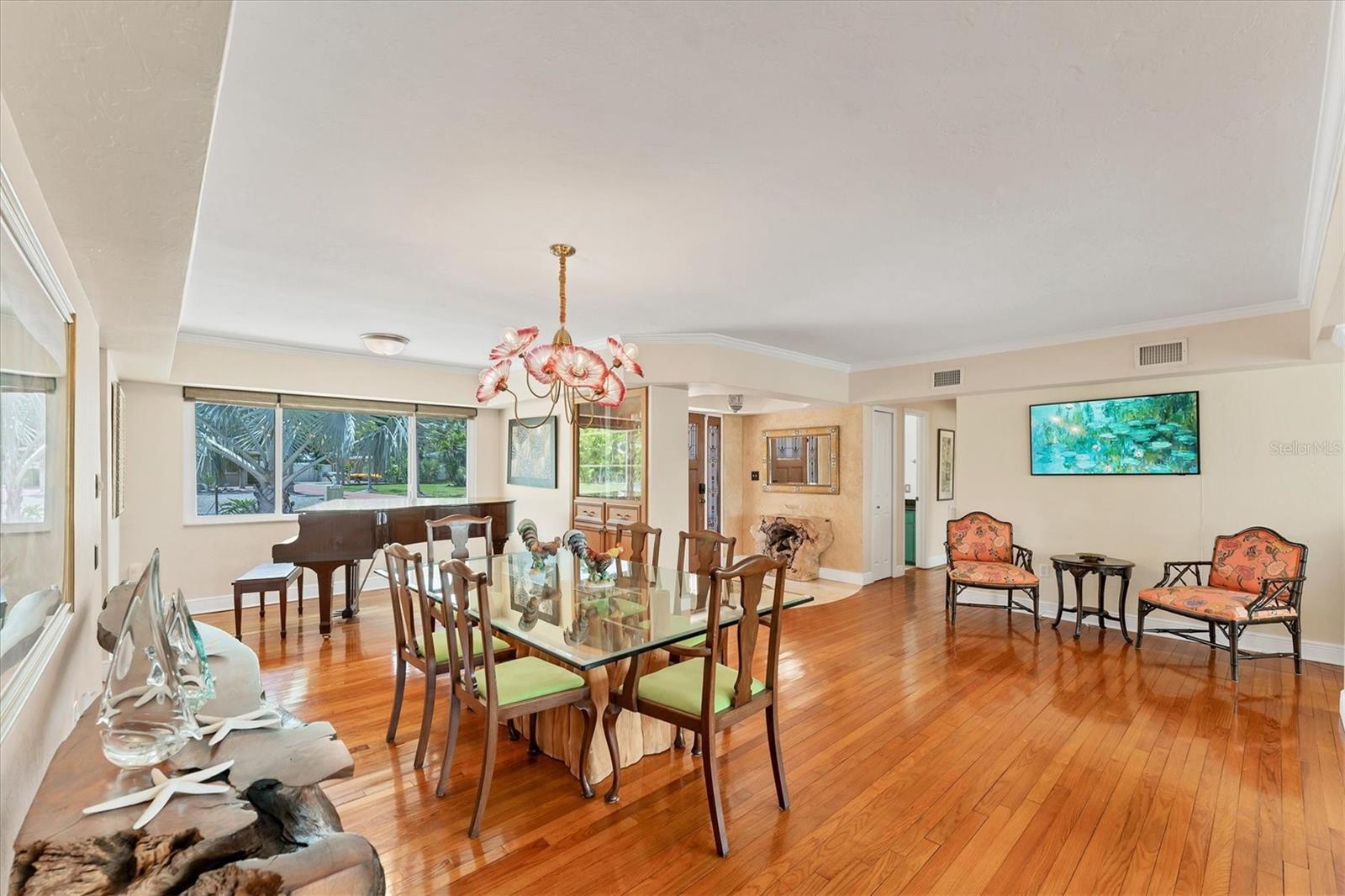 Image 11 of 60 For 5329 Palos Verdes Drive