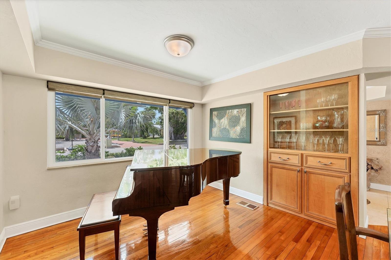 Image 13 of 60 For 5329 Palos Verdes Drive