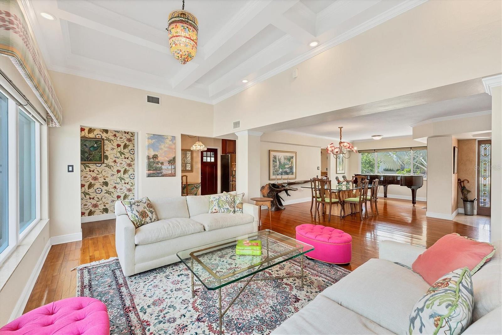 Image 9 of 60 For 5329 Palos Verdes Drive