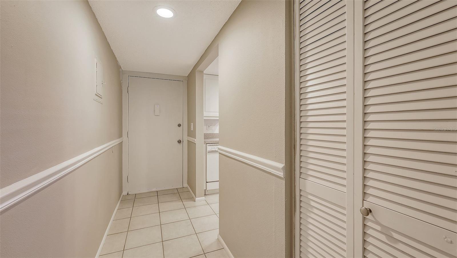 Image 37 of 61 For 2220 Stickney Point Rd  519