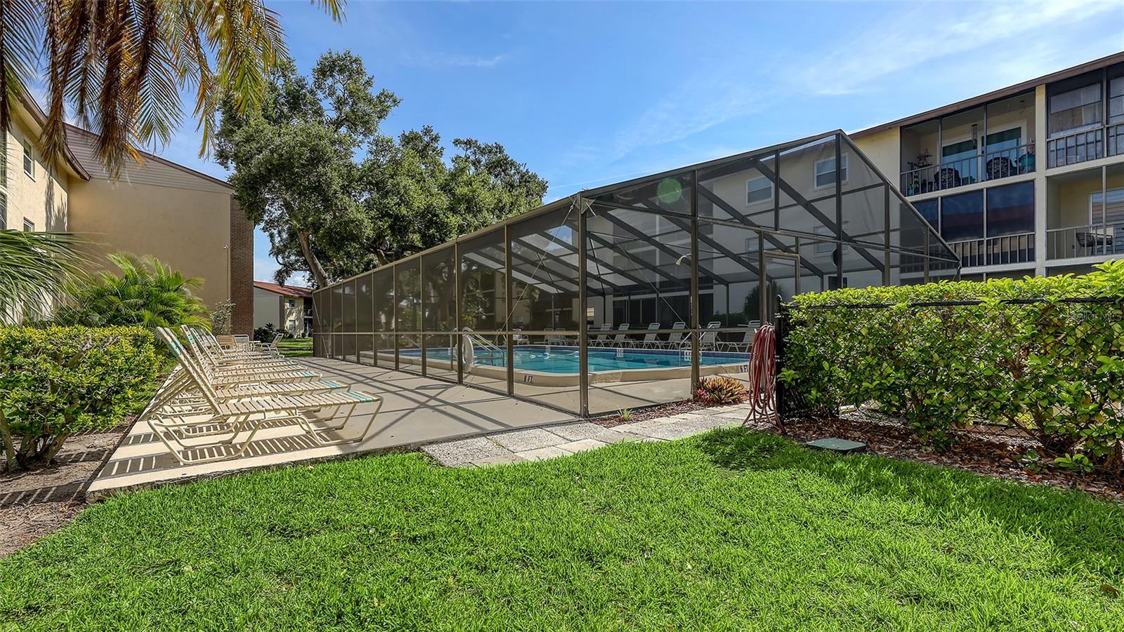 Image 42 of 61 For 2220 Stickney Point Rd  519