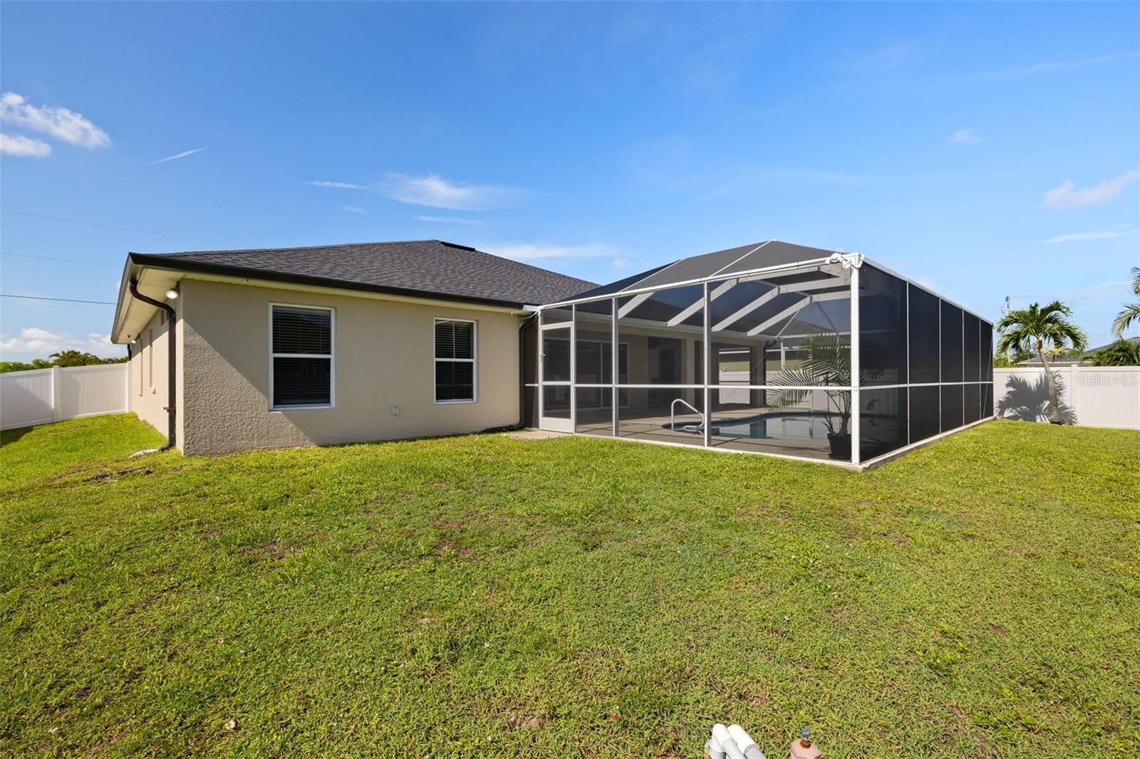 Image 3 of 37 For 2933 25th Terrace