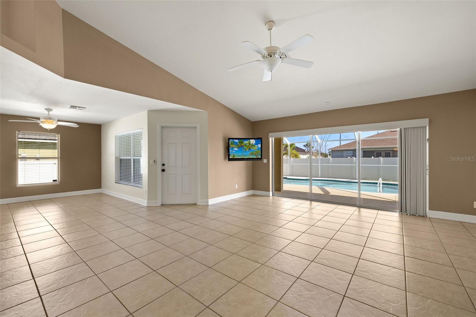 Image 6 of 37 For 2933 25th Terrace
