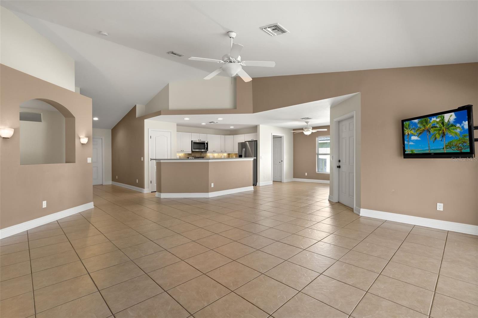 Image 7 of 37 For 2933 25th Terrace