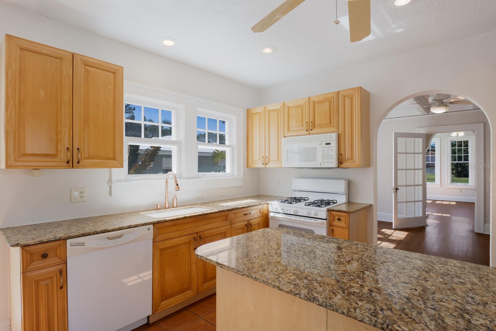 Image 30 of 66 For 455 Acacia Drive