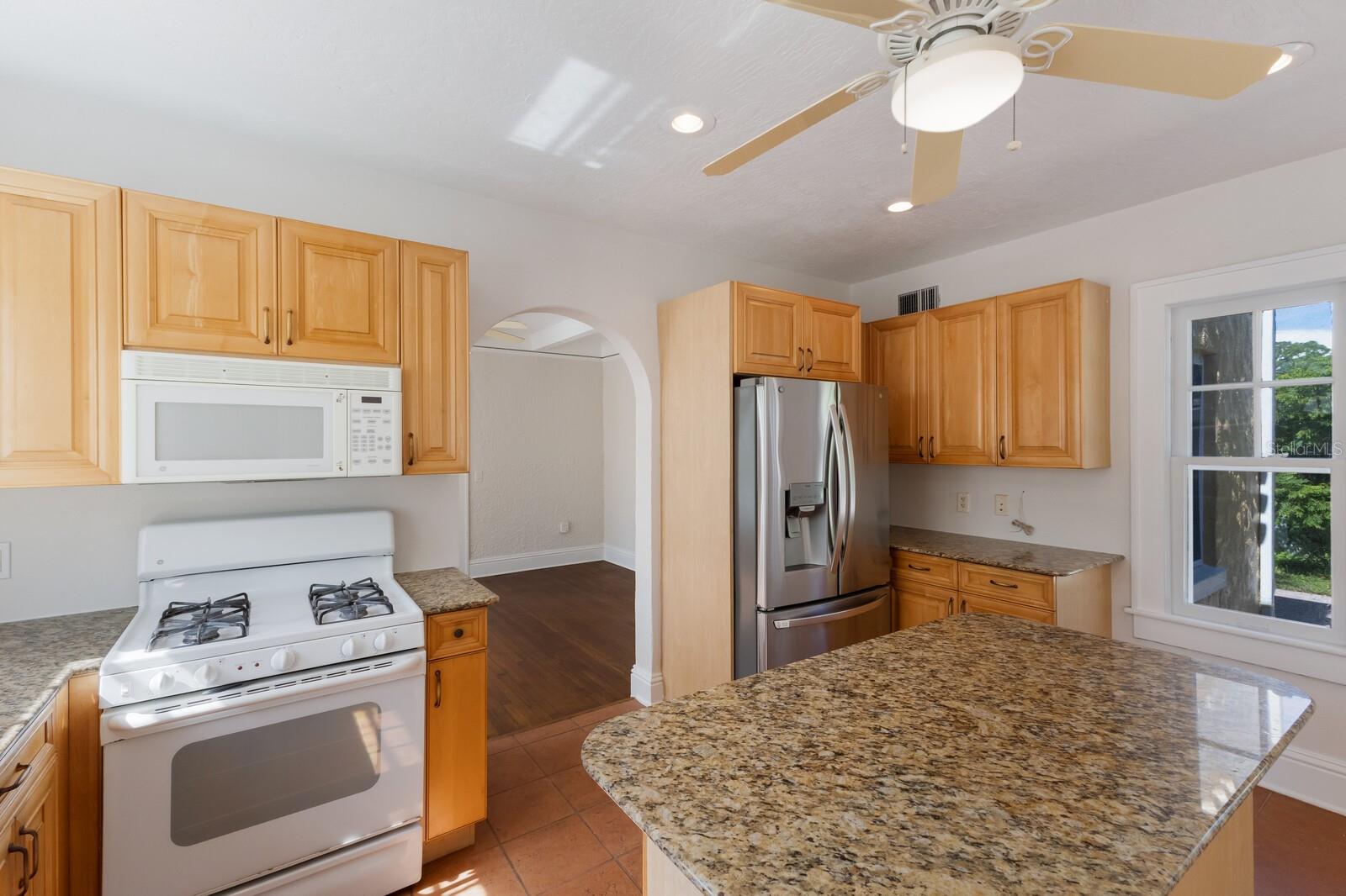 Image 31 of 66 For 455 Acacia Drive