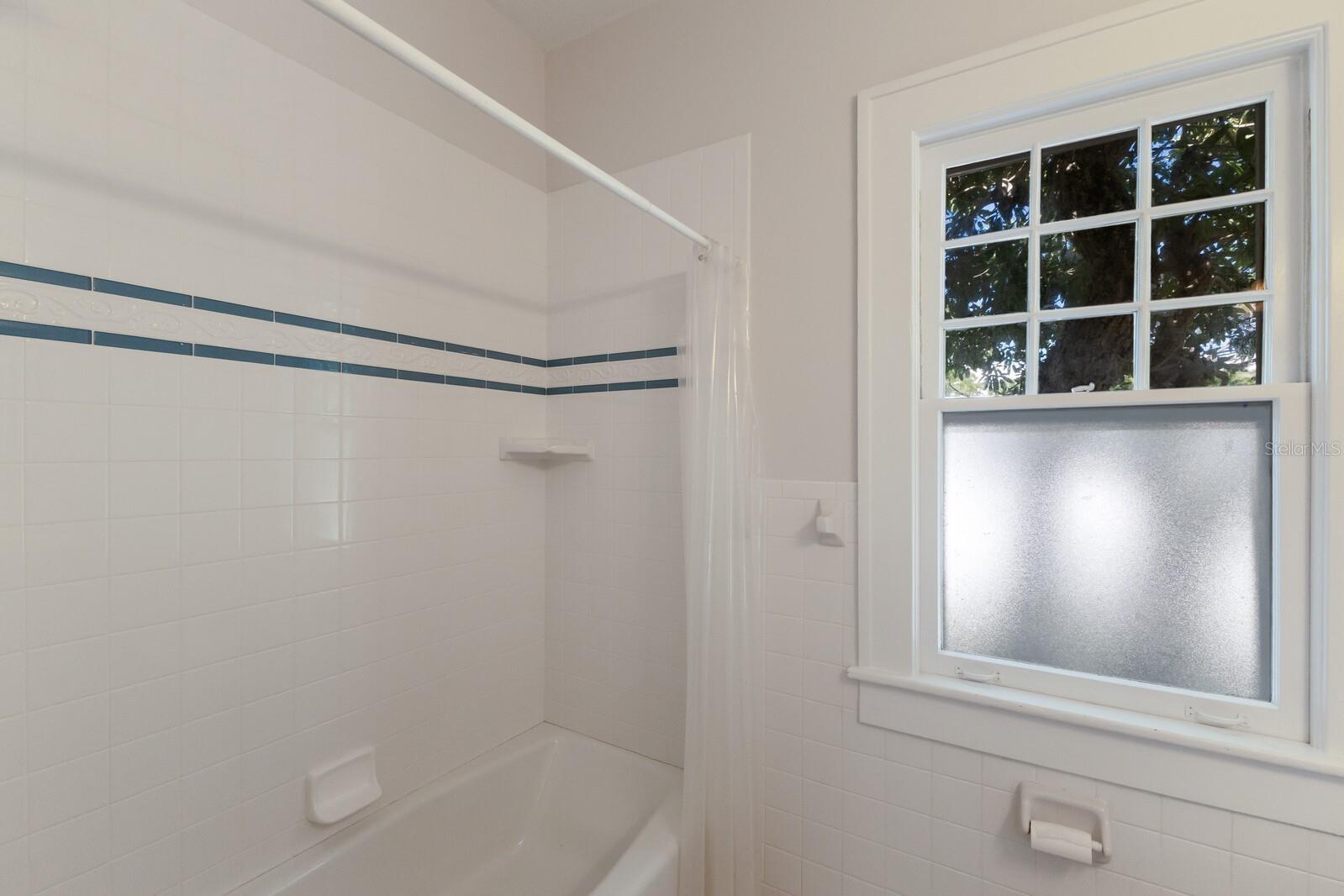 Image 38 of 66 For 455 Acacia Drive