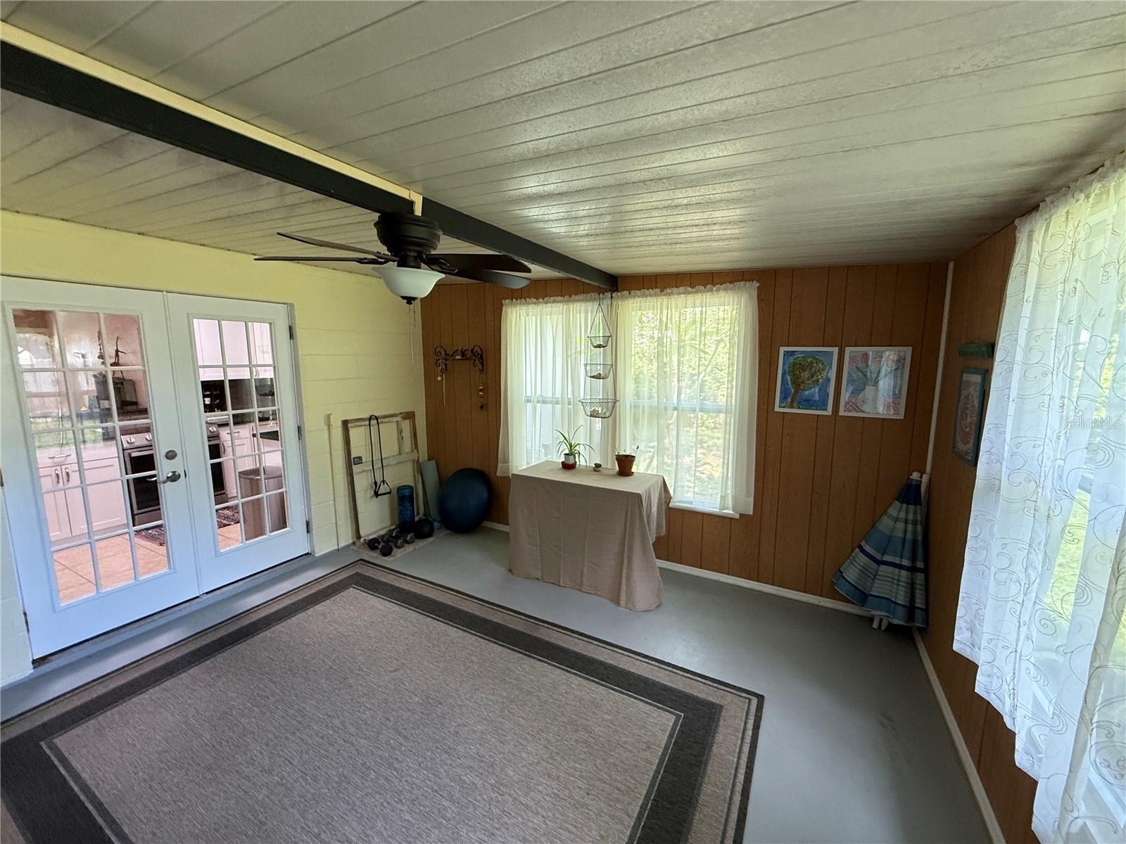 Image 17 of 29 For 6275 37th Avenue N