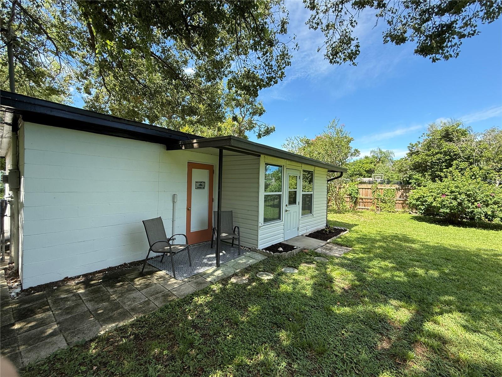Image 21 of 29 For 6275 37th Avenue N