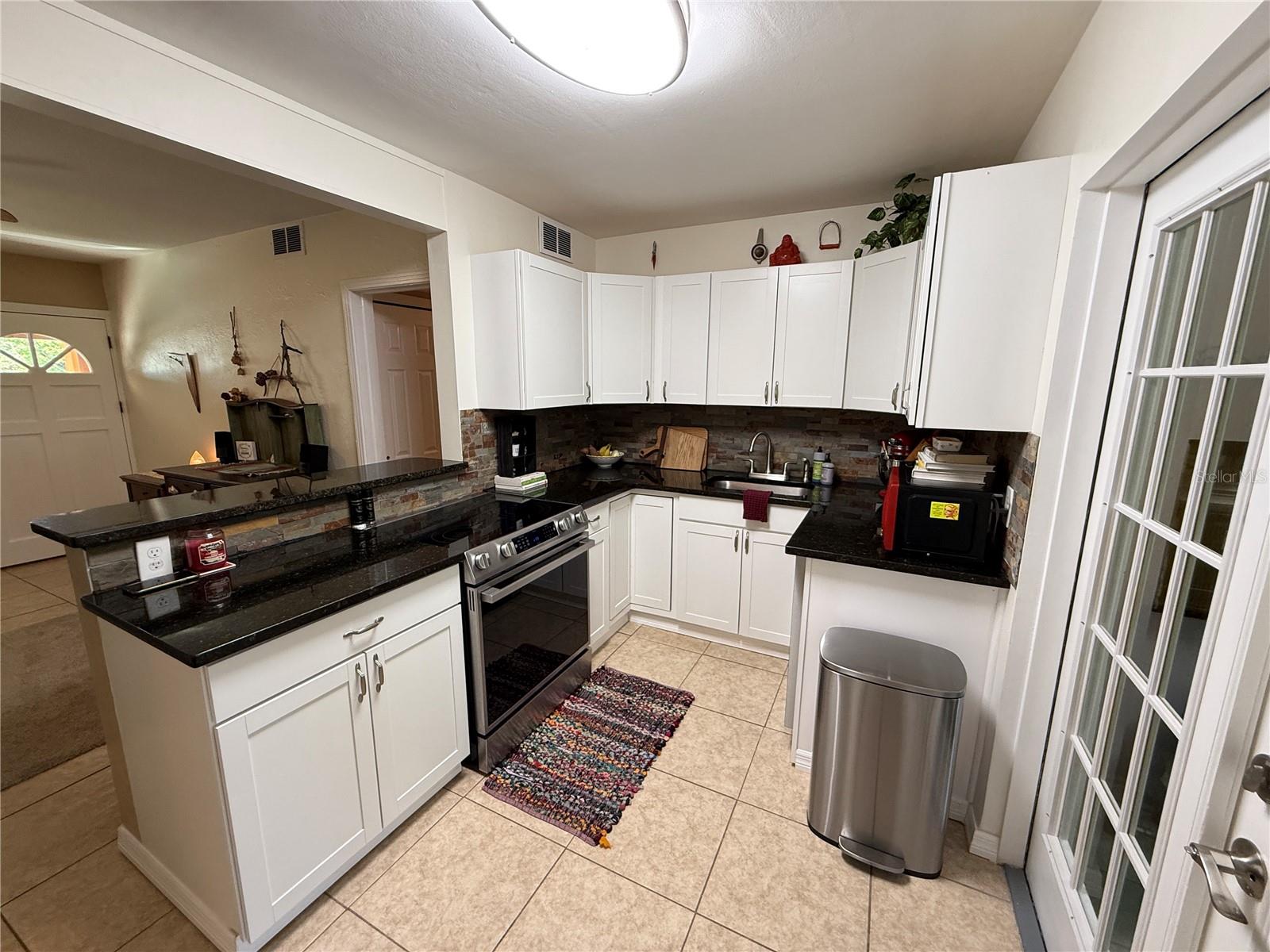 Image 5 of 29 For 6275 37th Avenue N