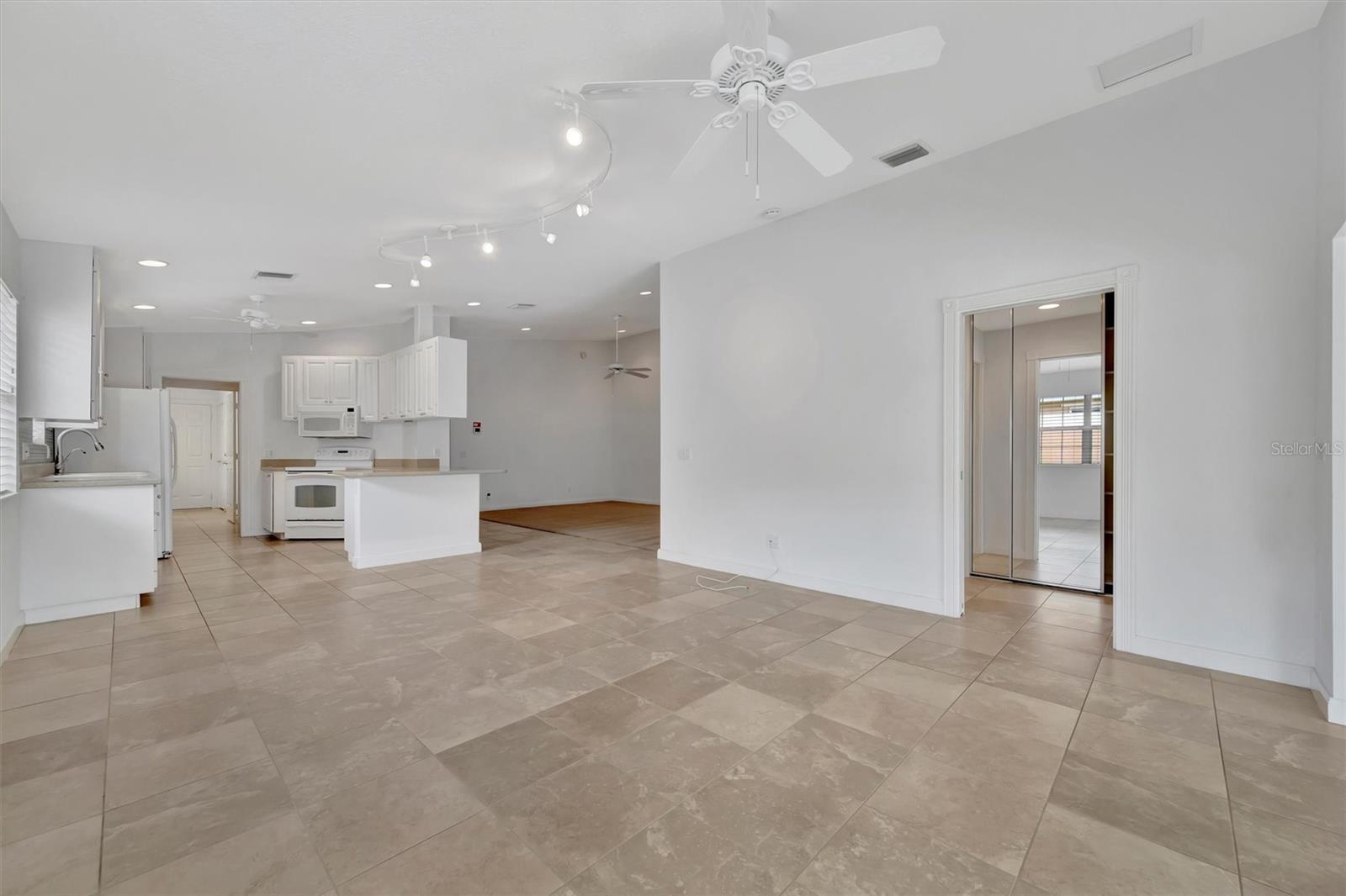 Image 14 of 51 For 5955 Benevento Drive
