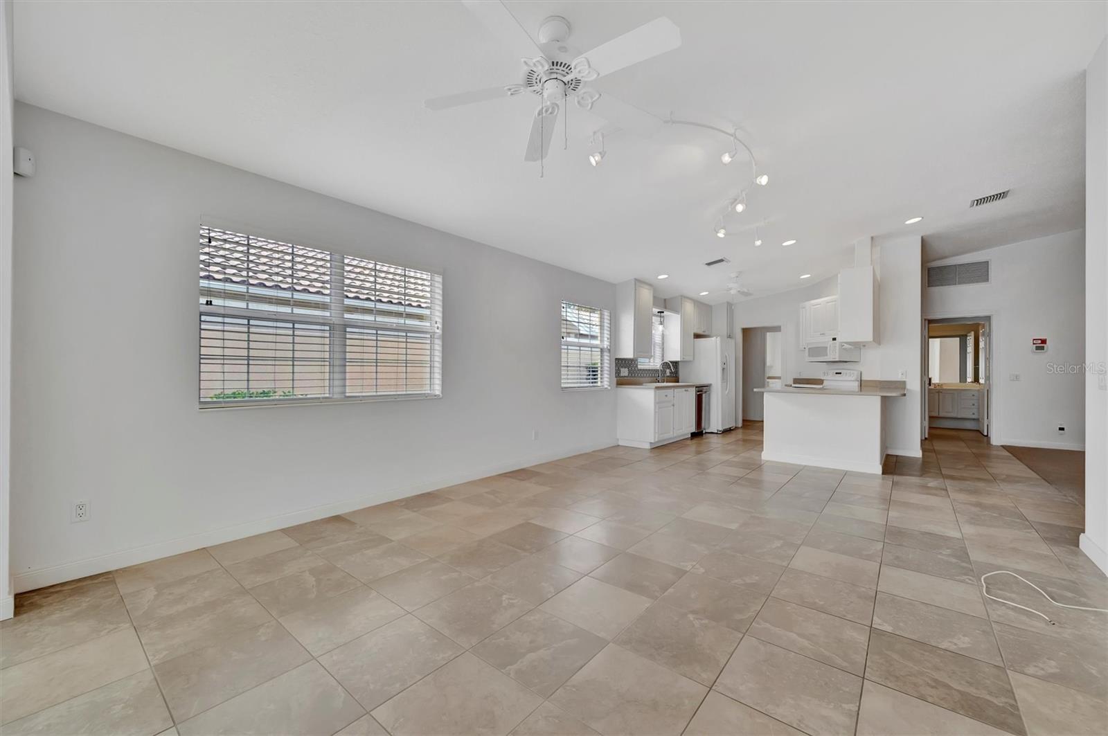 Image 15 of 51 For 5955 Benevento Drive