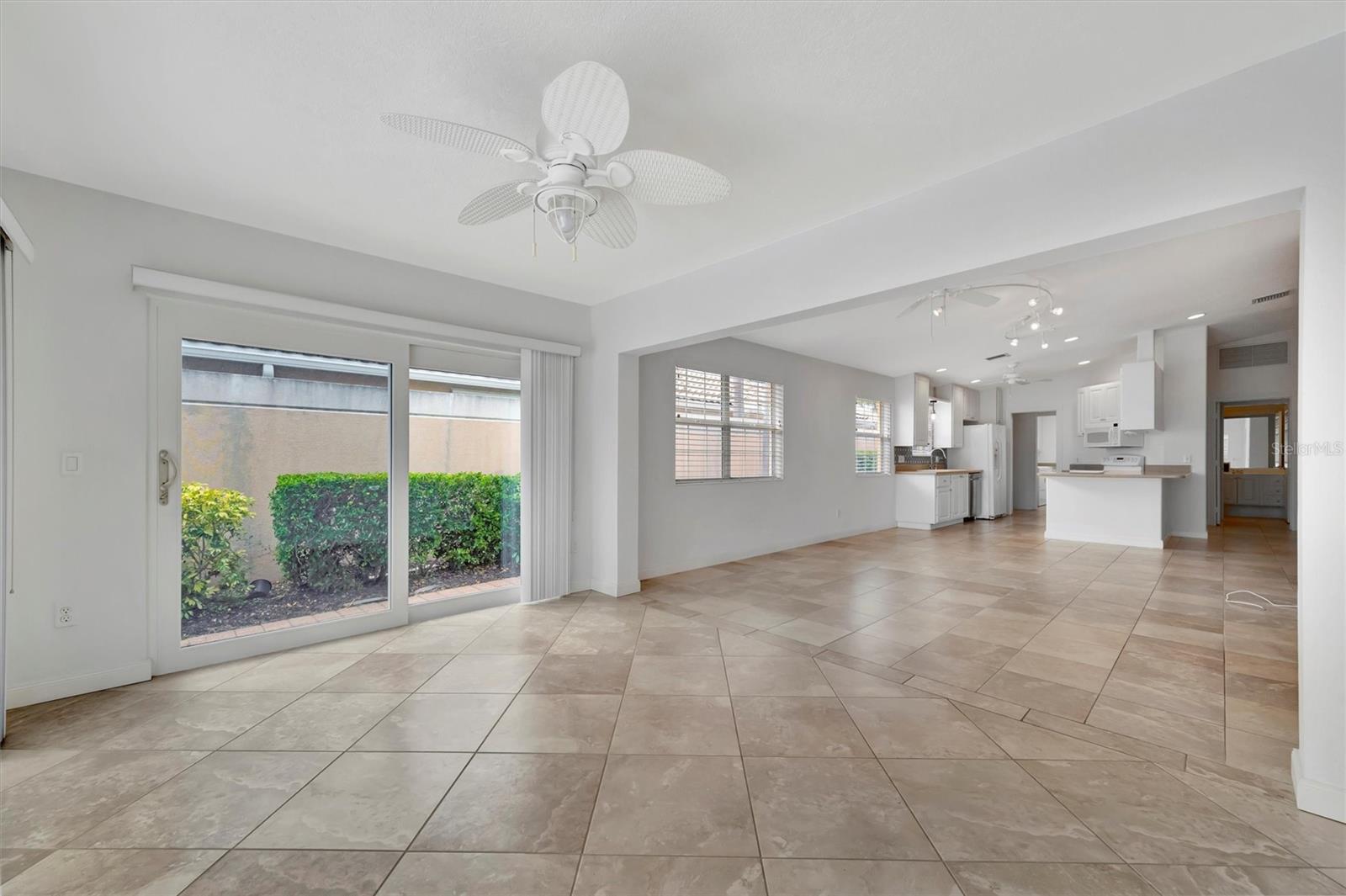 Image 17 of 51 For 5955 Benevento Drive