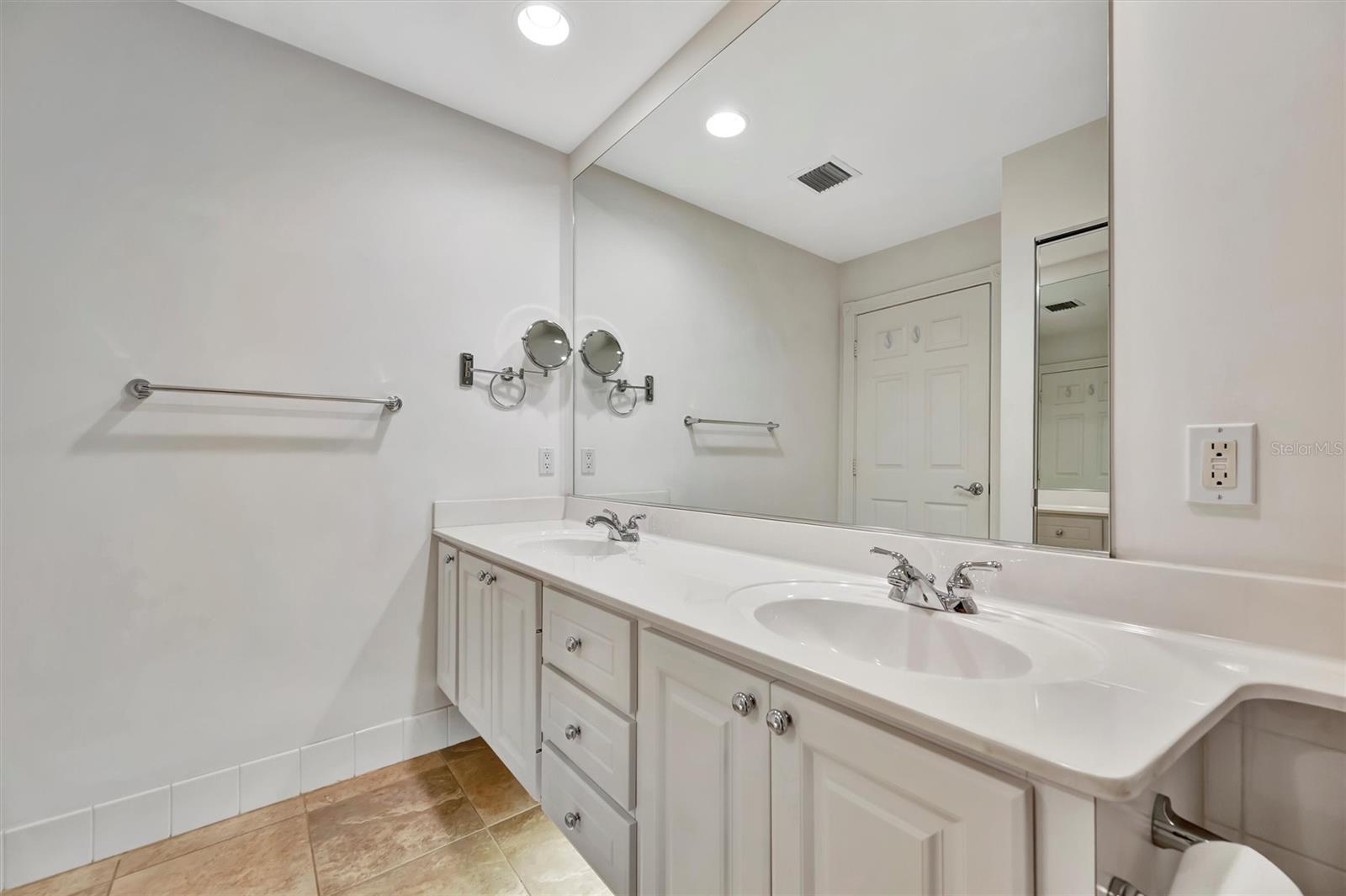 Image 23 of 51 For 5955 Benevento Drive