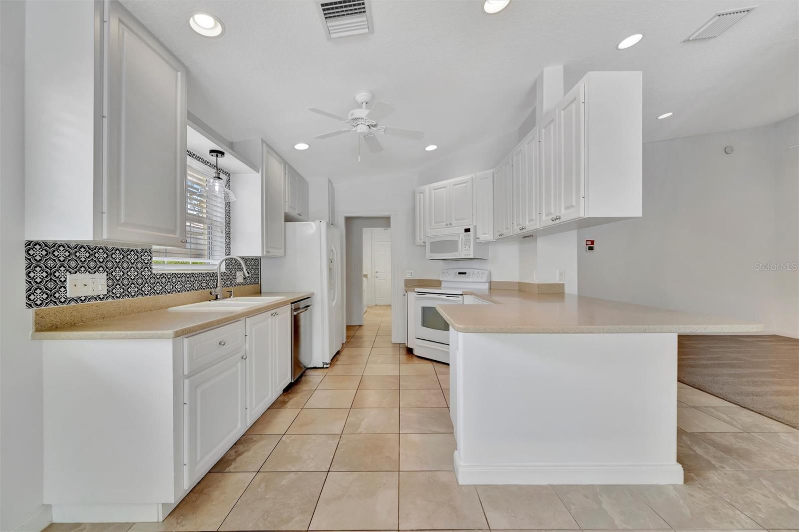 Image 7 of 51 For 5955 Benevento Drive
