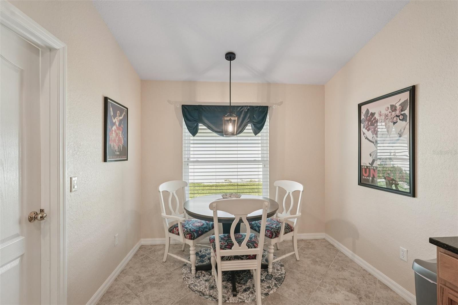 Image 8 of 59 For 1556 Scarlett Avenue