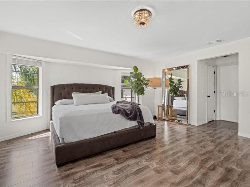 Image 18 of 46 For 15650 Prairie Creek Boulevard