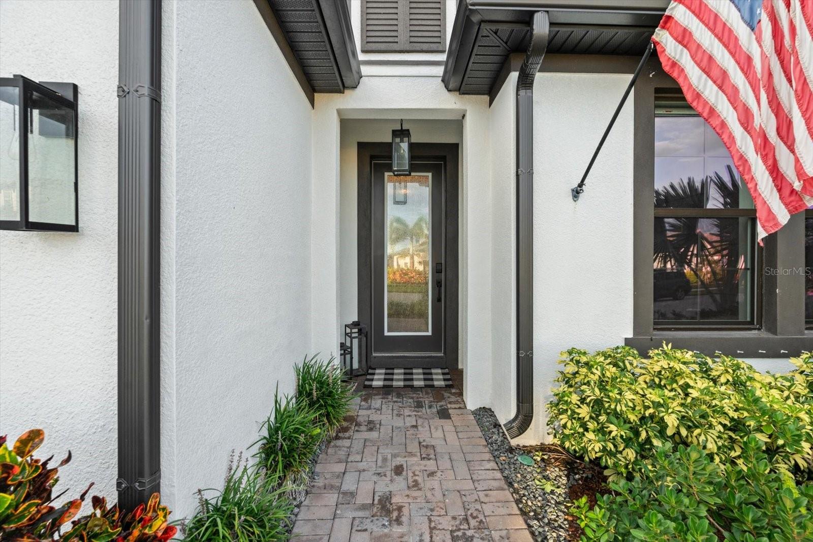 Image 4 of 66 For 4849 Antrim Drive