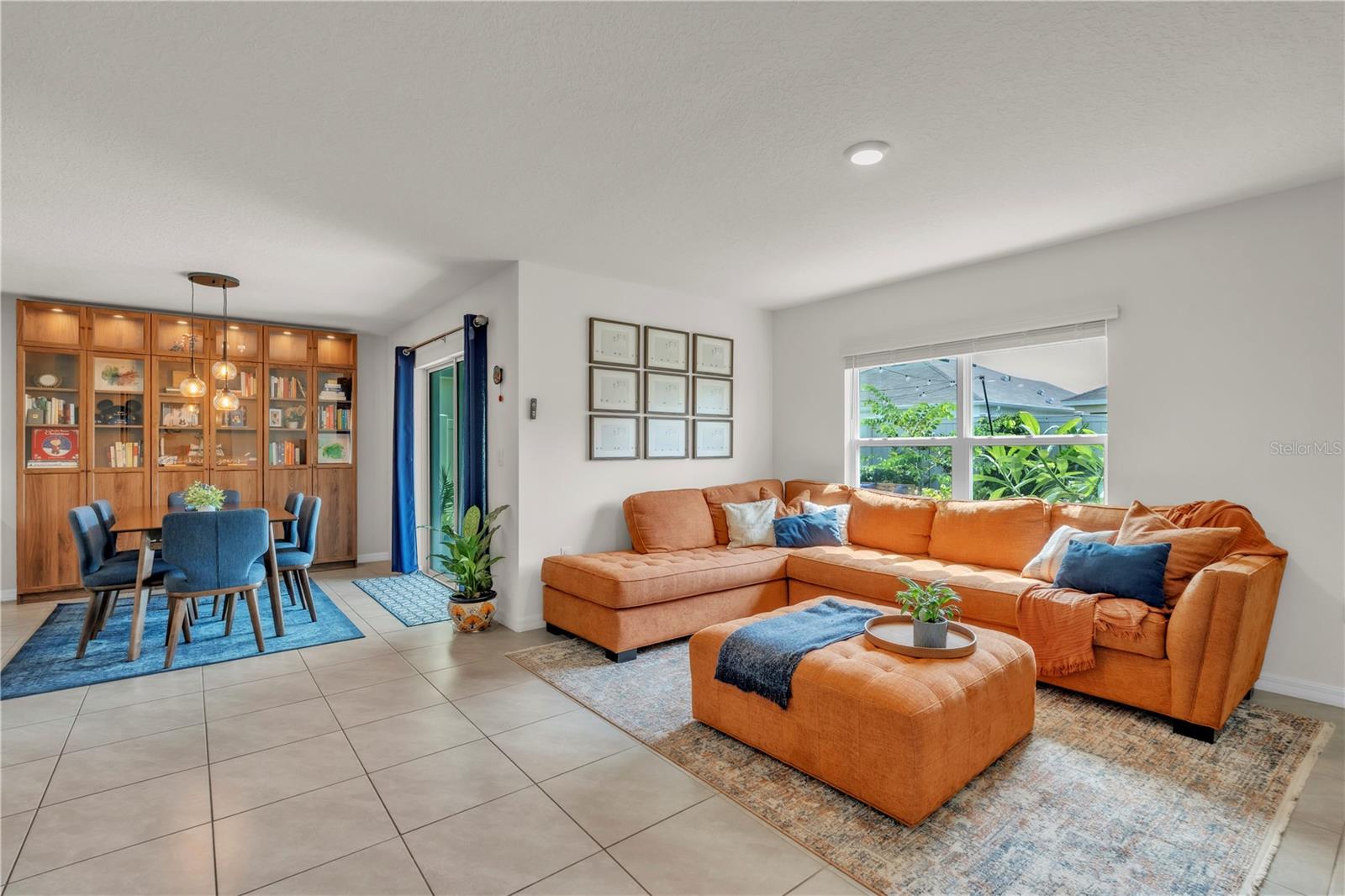 Listing photo id 10 for 7520 Rosewood Garden Loop