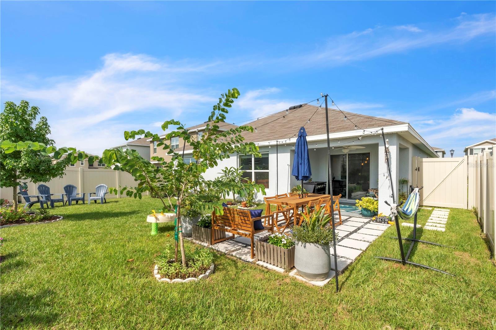 Listing photo id 28 for 7520 Rosewood Garden Loop