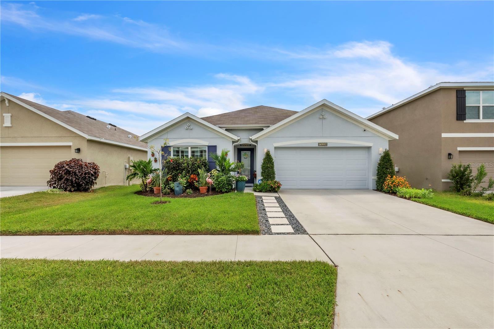 Listing photo id 32 for 7520 Rosewood Garden Loop