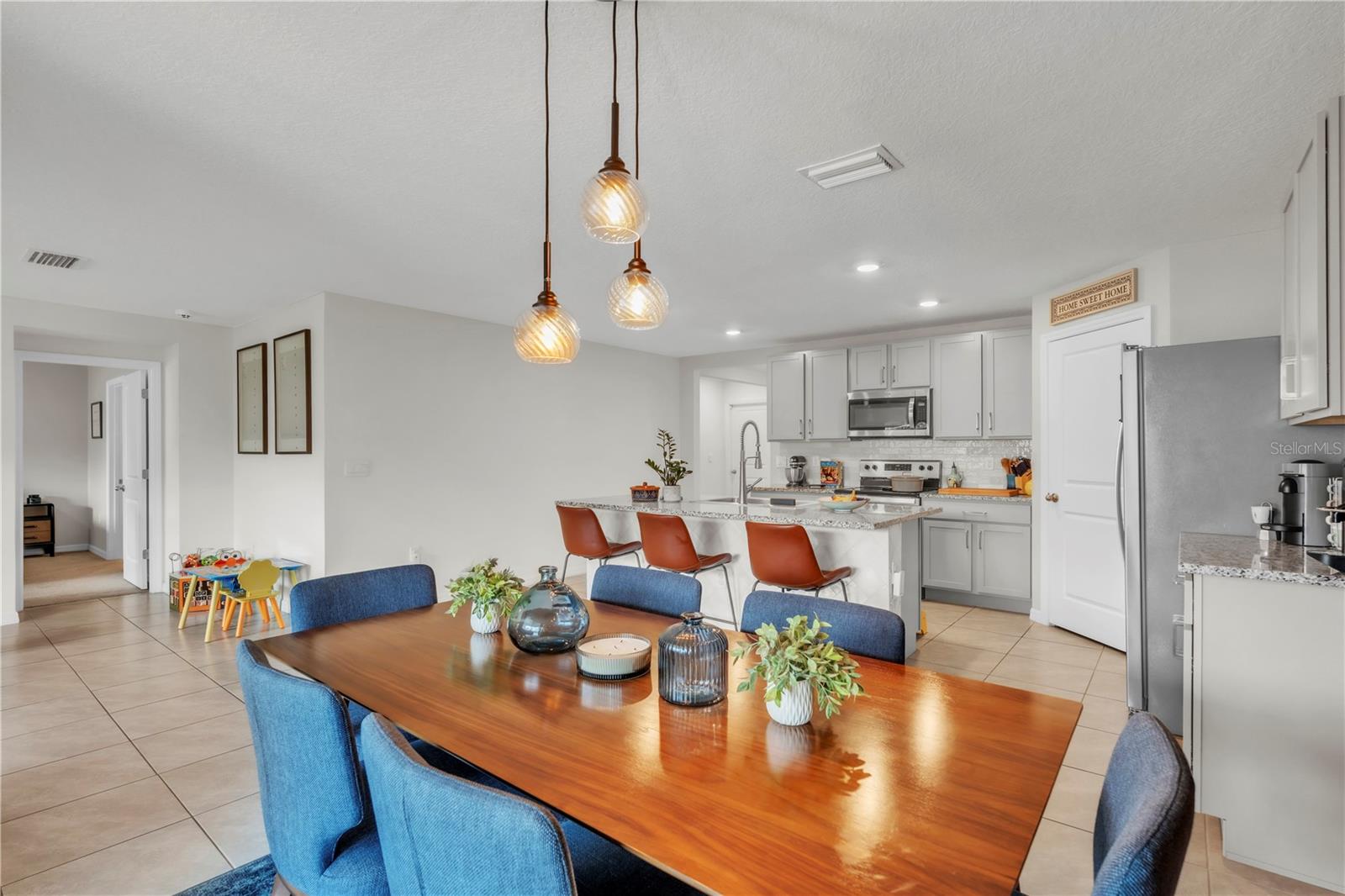 Listing photo id 7 for 7520 Rosewood Garden Loop