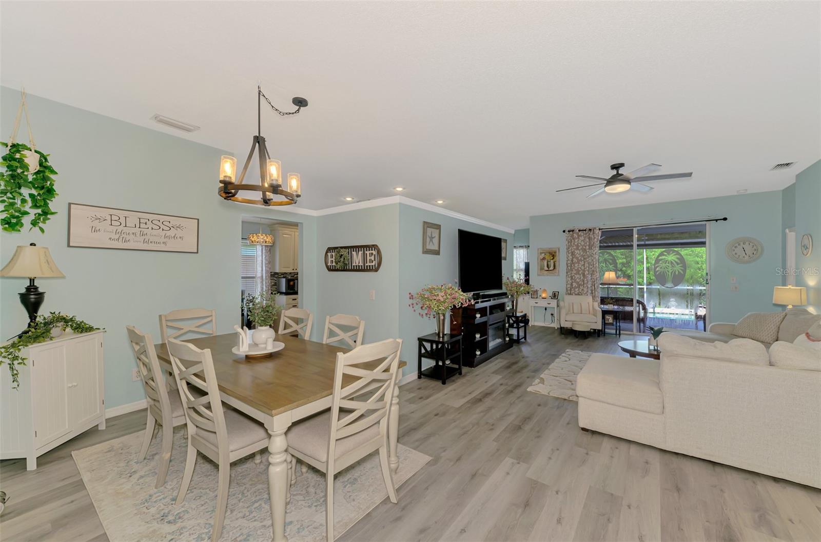 Image 11 of 56 For 241 Fareham Drive