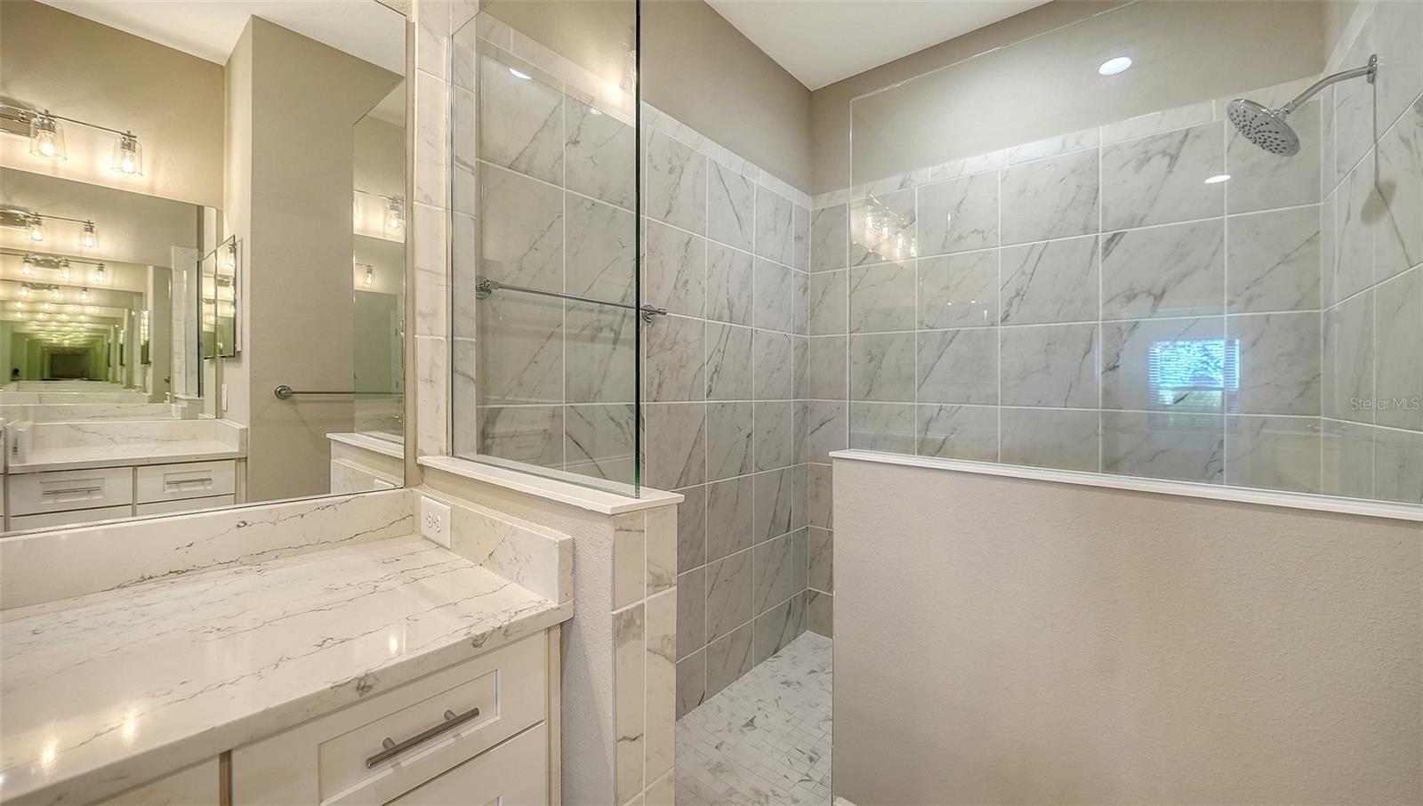 Image 15 of 21 For 27488 Janzen Court