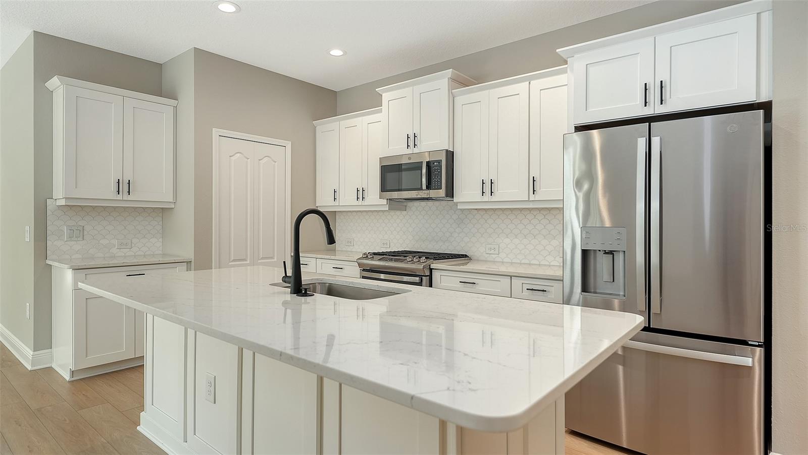 Image 3 of 21 For 27488 Janzen Court