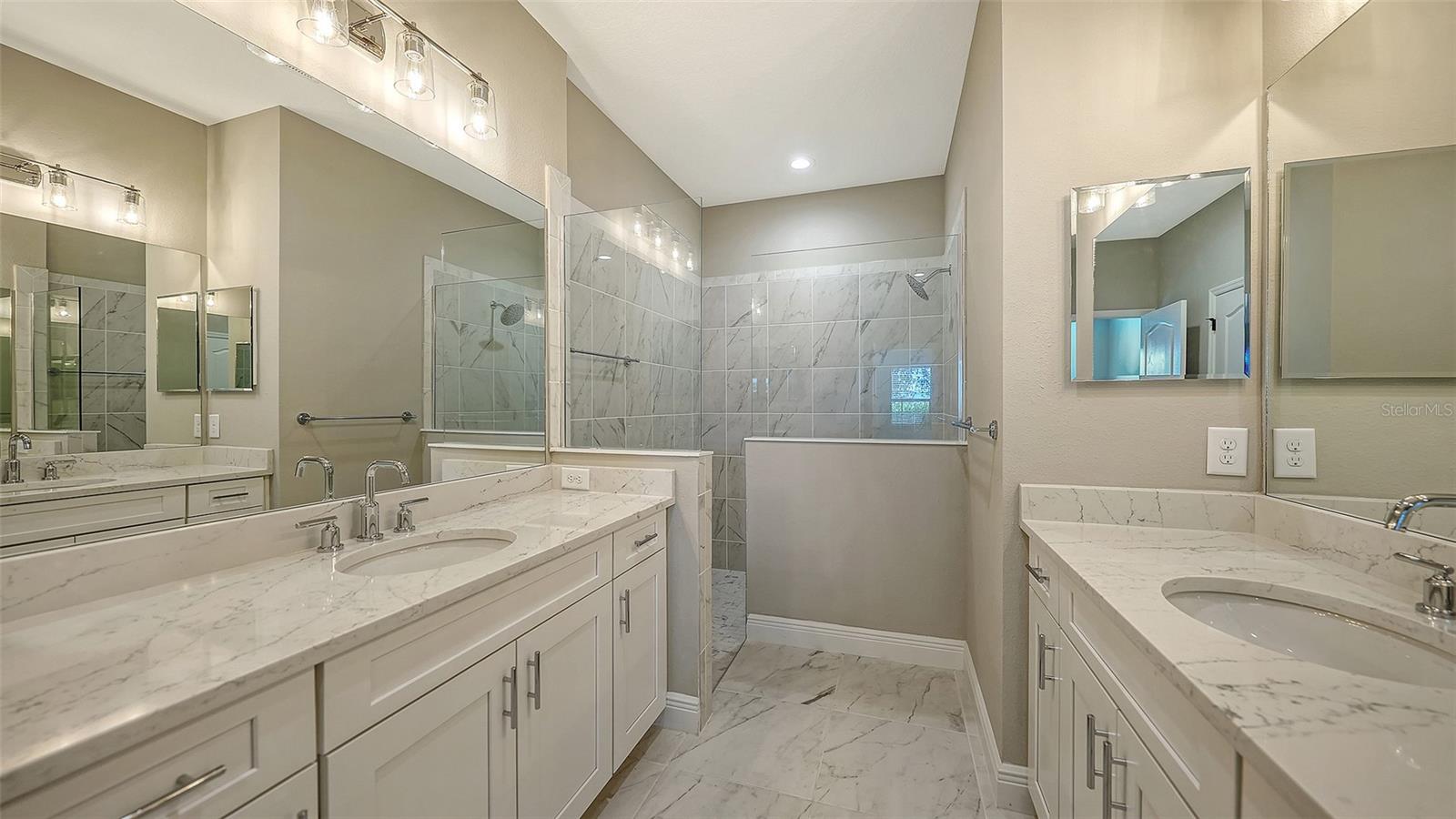 Image 4 of 21 For 27488 Janzen Court