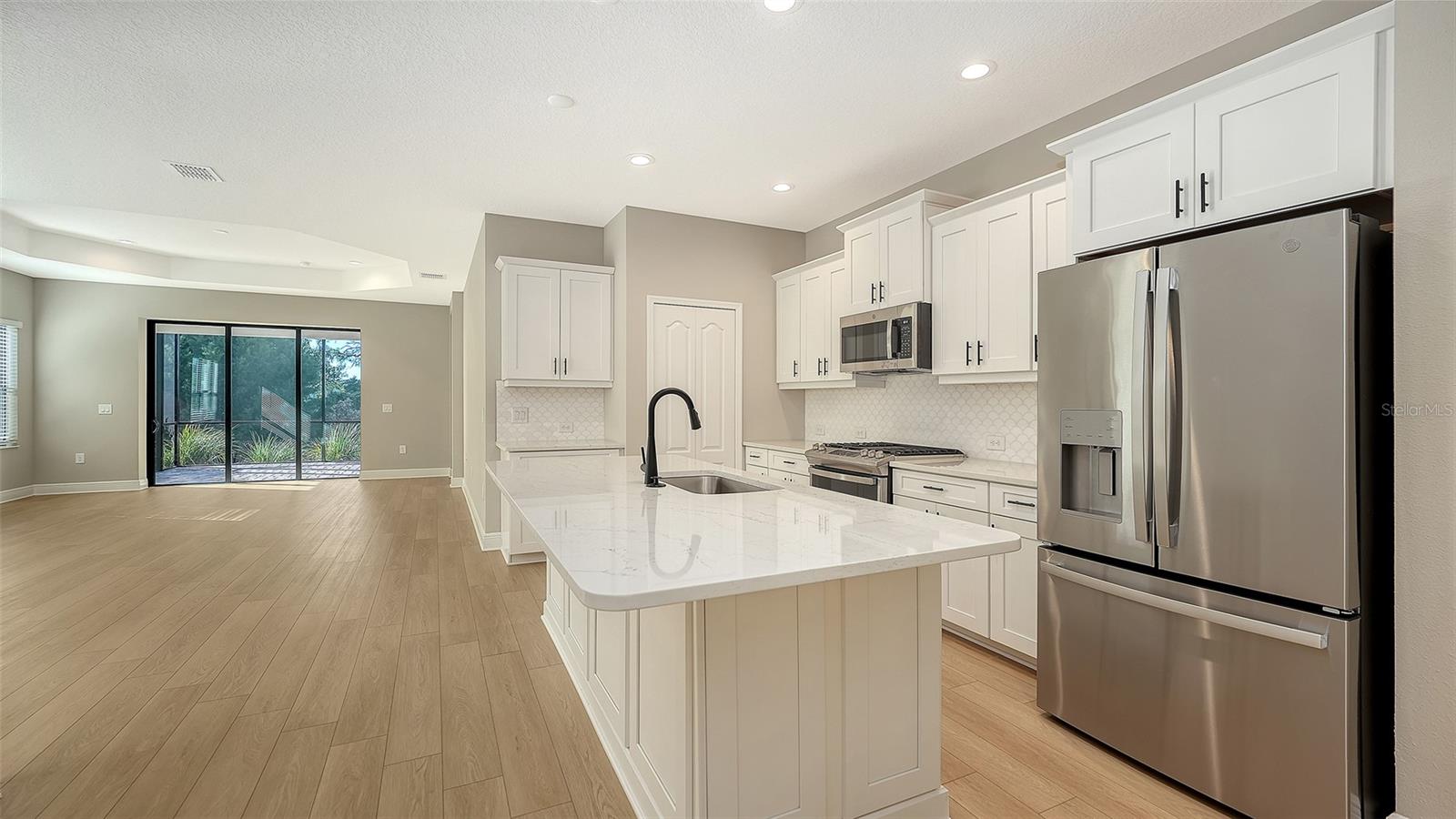 Image 8 of 21 For 27488 Janzen Court