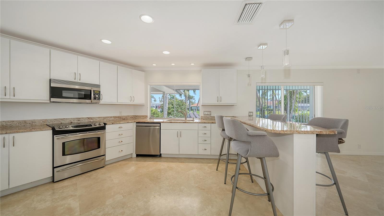 Image 13 of 45 For 642 Owl Drive