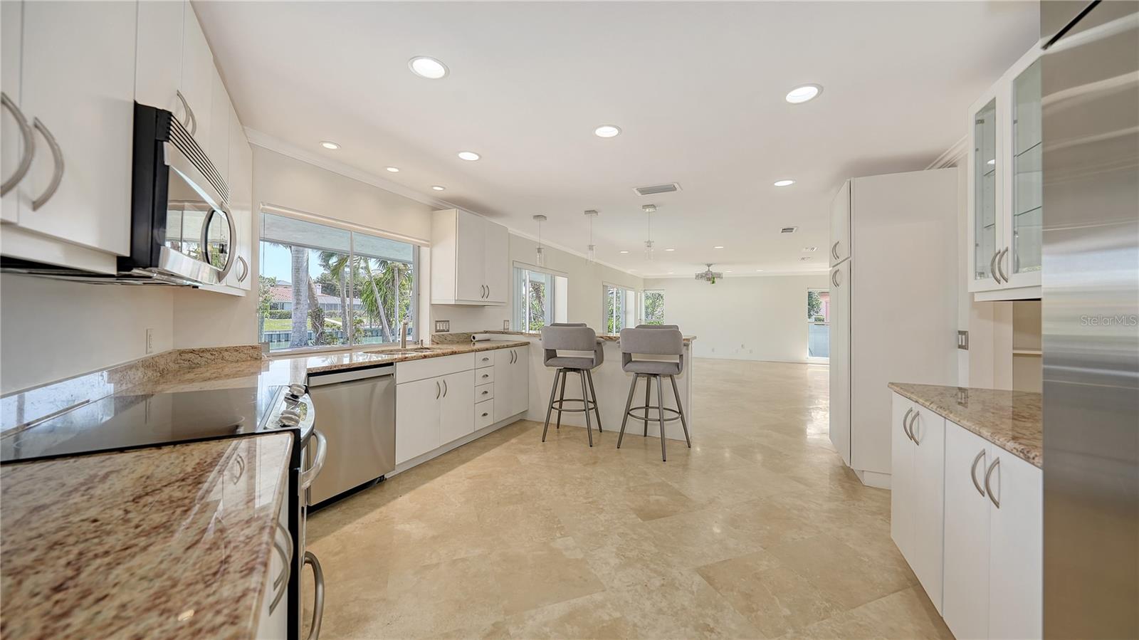 Image 14 of 45 For 642 Owl Drive